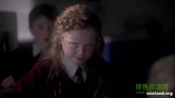 恐怖假日中英字幕下载