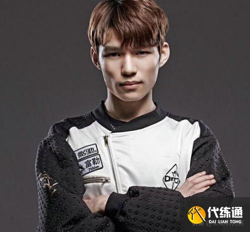 LPL多位老将官宣复出！LOL手游赛事阵容发布：阿光、TBQ重返赛场